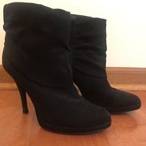 Jennifer Lopez Suede Heels/Booties